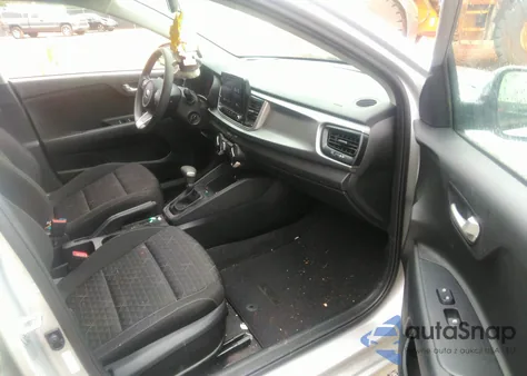 2021 Kia Rio Lx z USA, uszkodzony, nr VIN 3KPA24AD8ME412798
